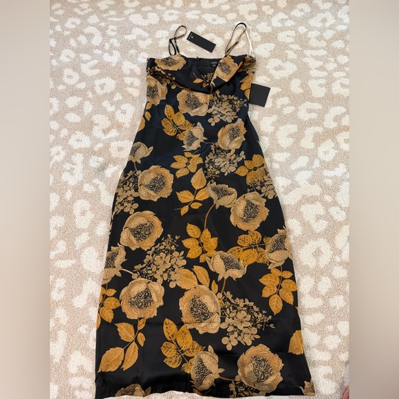 Lulu’s Dress - Picture 2 of 2